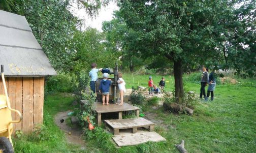 An der Wasserpumpe