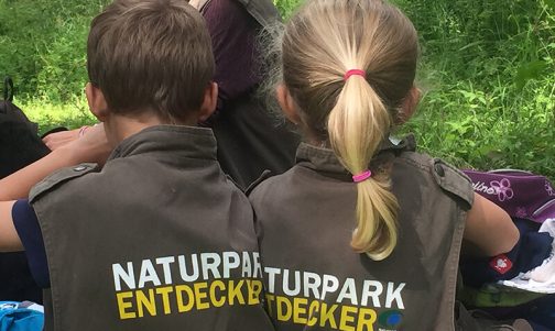 mit-entdeckerwesten-unterwegs